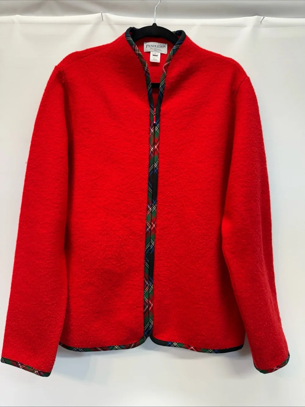 Vintage Pendleton Sz L Red‎ & Plaid Trim 100% Merino Wool Full Zip Cardigan